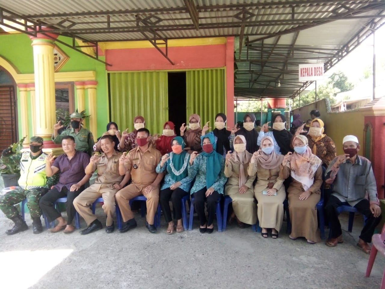 KAMPUNG KB DISERBU IBU-IBU, INI TANGGAPAN KADES DAN TP-PKK BANU AYU