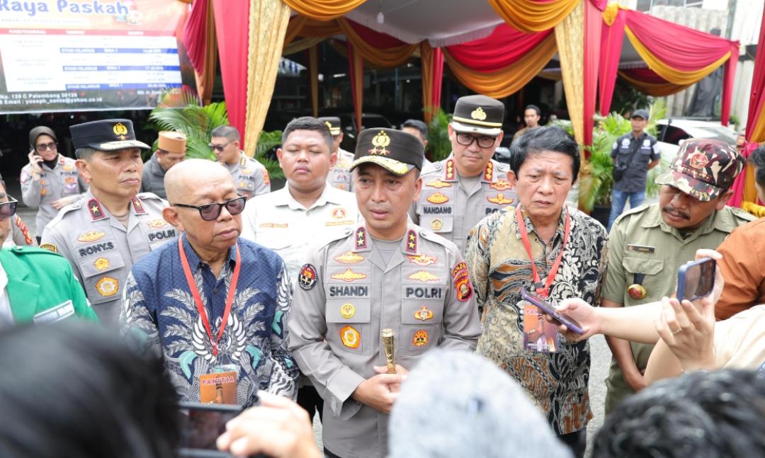Pastikan Situasi Aman, Kapolda Sumsel Pantau Ibadah Paskah di Gereja Santo Yoseph
