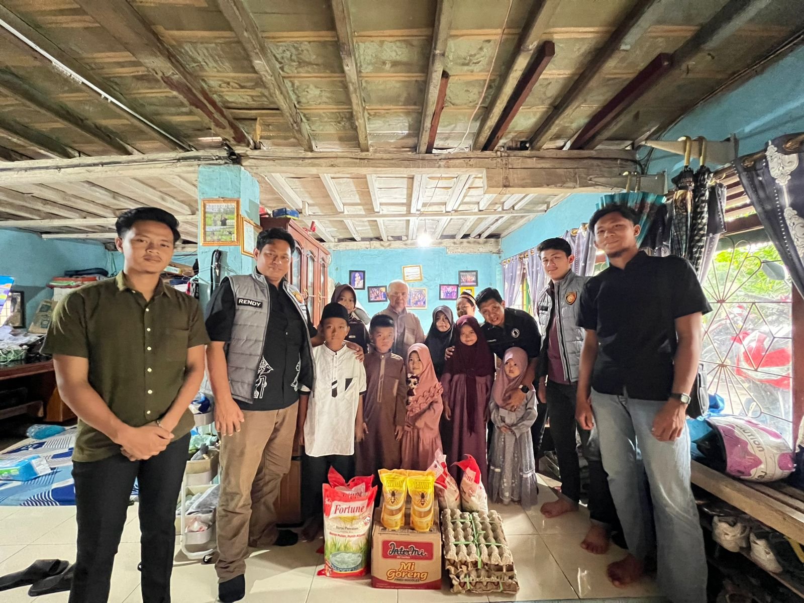Momentum Bhayangkara ke-80, Sat Intelkam Polres OKU Selatan Santuni Anak Yatim di Muaradua
