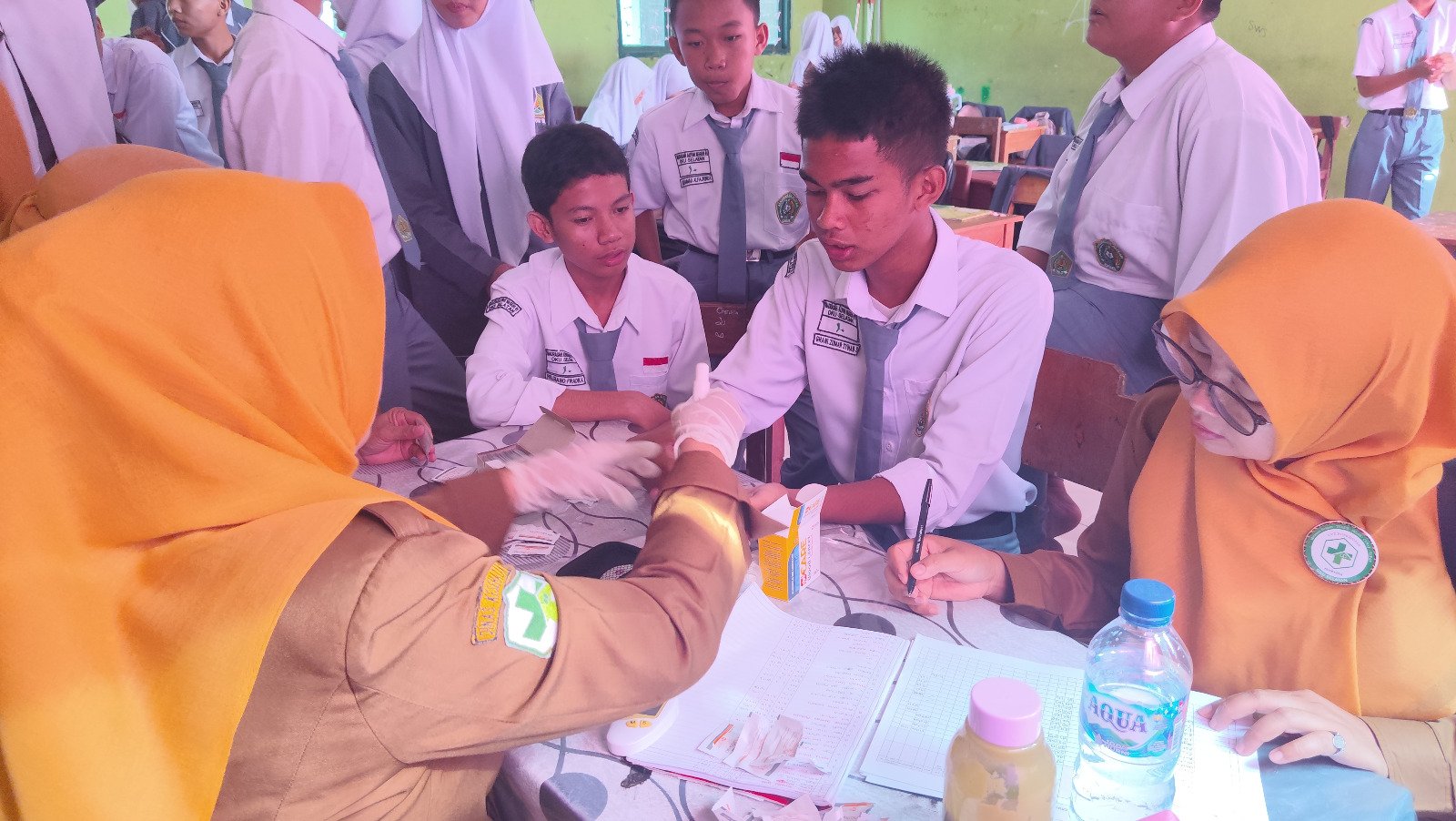MAN 1 OKU Selatan Gandeng Puskesmas Gelar Cek Kesehatan Gratis bagi Siswa