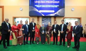 1791456289_6ac77421f35e2_gagas-inovasi-mandiri-pangan-sekda-sumsel-raih-peringkat-2-terbaik-nasional-pkn-i-lan-ri